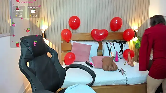 luciana ballesteros  online show from February 2026 12:24:01 PM