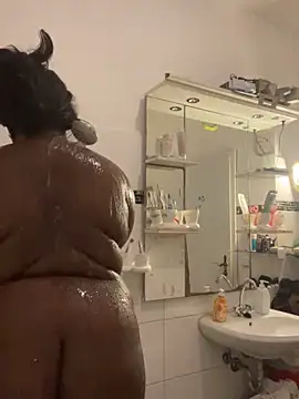 MGGYlund online show from March 2025 12:38:01 AM