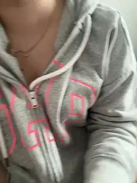 Rei1216xo online show from March 2025 06:27:01 AM