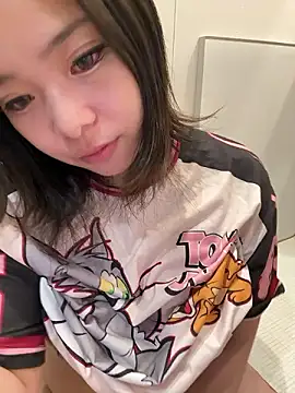 Rei1216xo online show from October 2025 04:25:02 PM