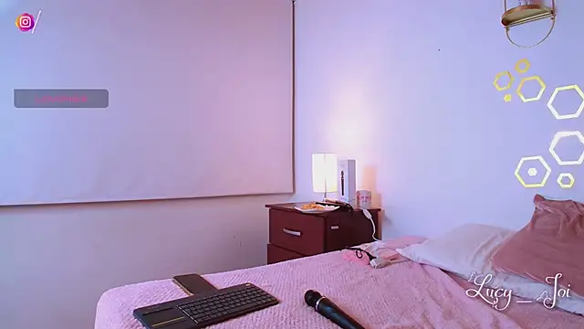 Lucy joi online show from October 2025 05:52:01 AM