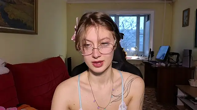 MalvinaBlum online show from November 2025 02:28:02 AM