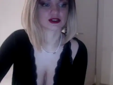 Snapshot of YourSweetJam chatting on January 2025 04:02:02 AM YourSweetJam online show from January 2025 04:02:02 AM