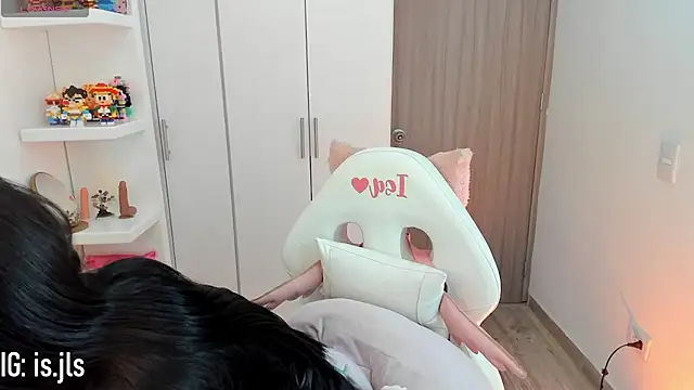 isa bellaa0 online show from October 2025 04:30:01 AM