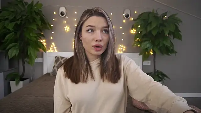 IceDanielles online show from January 2025 02:07:01 PM