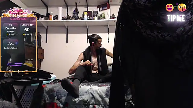 Snapshot of Demonicmiss chatting on July 2026 02:24:01 AM Demonicmiss online show from July 2026 02:24:01 AM