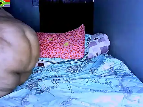 Snapshot of fatafricanqueen chatting on January 2025 03:10:02 PM fatafricanqueen online show from January 2025 03:10:02 PM