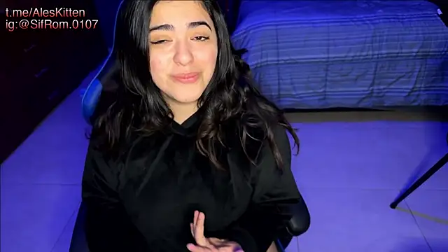 Ales Kitten online show from February 2025 07:09:01 PM