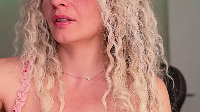 Amerabelle 23 online show from March 2025 06:11:01 PM