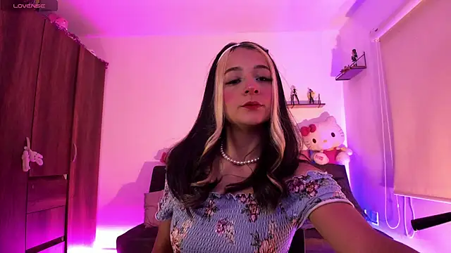 penny sweett  online show from September 2025 11:48:02 PM