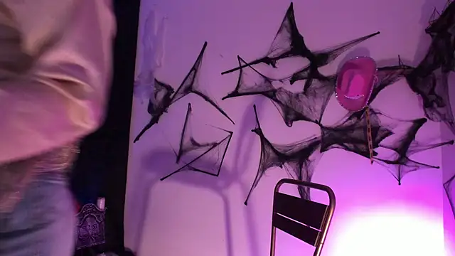 penny sweett  online show from October 2025 11:26:02 PM