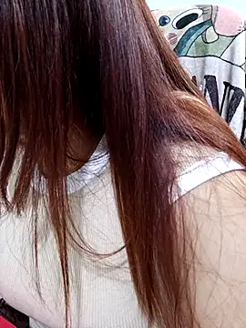 ZUCAAT online show from November 2025 03:39:01 AM