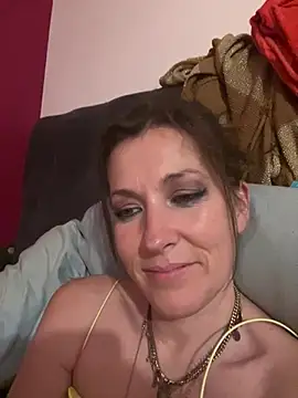 Snapshot of Lwhite1 chatting on May 2026 10:16:02 PM Lwhite1 online show from May 2026 10:16:02 PM