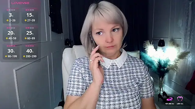 Juarnea online show from November 2025 07:02:02 AM