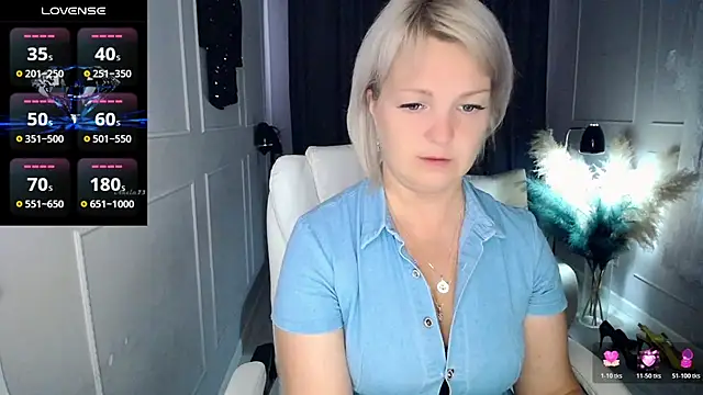 Snapshot of Juarnea chatting on May 2026 07:47:02 AM Juarnea online show from May 2026 07:47:02 AM