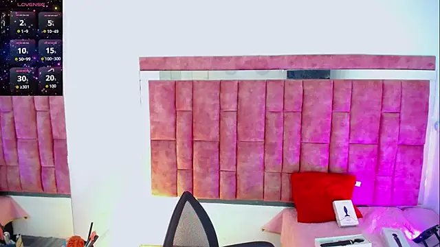 KayleighDreams  online show from April 2026 03:11:02 AM