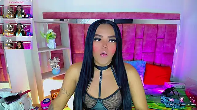 Snapshot of KayleighDreams_ chatting on July 2026 07:23:02 AM KayleighDreams online show from July 2026 07:23:02 AM