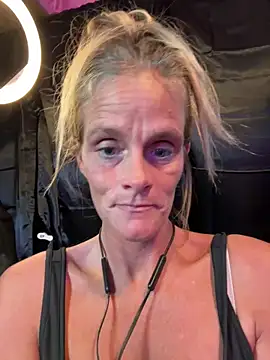 vixendoll87 online show from December 2024 02:12:01 AM