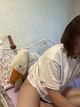 Snapshot of BeatriceTender chatting on November 2025 10:54:02 AM BeatriceTender online show from November 2025 10:54:02 AM