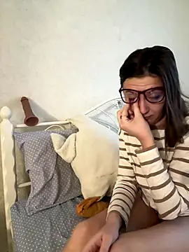 BeatriceTender online show from December 2025 05:44:02 AM