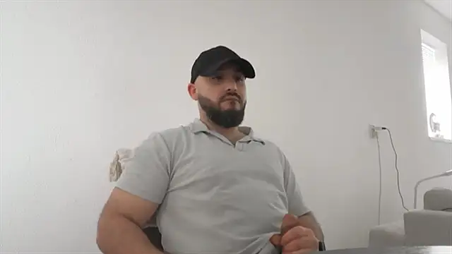 Snapshot of HairyArab90 chatting on February 2026 11:50:01 AM HairyArab90 online show from February 2026 11:50:01 AM