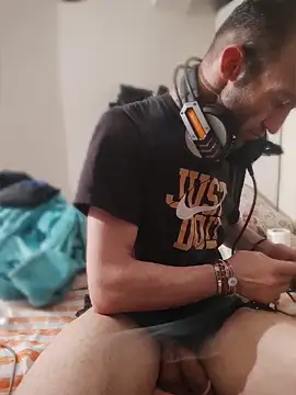 Aktorihann online show from March 2026 10:48:01 PM