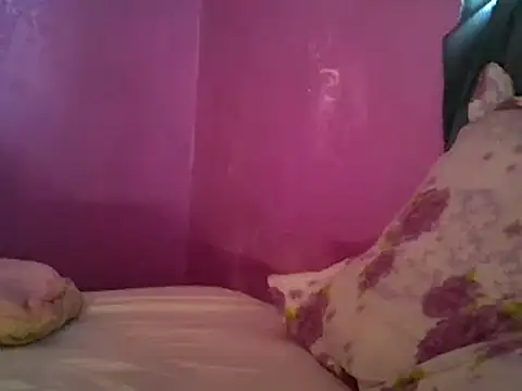 Snapshot of Cute_tamara chatting on January 2025 03:35:01 PM Cute tamara online show from January 2025 03:35:01 PM