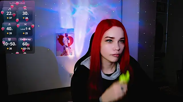 Snapshot of Alisa_owl chatting on March 2025 03:18:02 PM Alisa owl online show from March 2025 03:18:02 PM