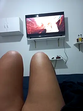 buterfly1519 online show from October 2025 12:53:02 AM