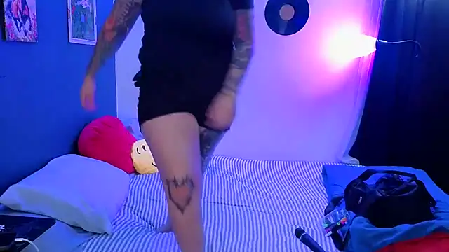 miacanela xo online show from February 2026 02:34:02 AM