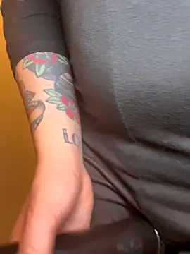 LiliMorganxxx online show from December 2025 05:31:02 PM