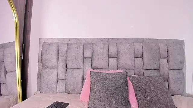 Snapshot of aaryy_ chatting on January 2026 07:45:01 PM aaryy online show from January 2026 07:45:01 PM