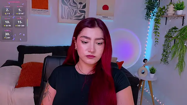 Snapshot of ViolettCastel chatting on July 2026 12:12:01 AM ViolettCastel online show from July 2026 12:12:01 AM