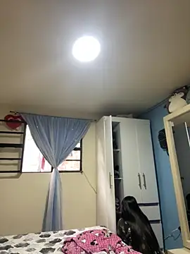 Kimmymadison- online show from October 2025 05:03:01 PM