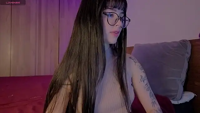 Roxxy mora online show from June 2026 10:25:02 PM