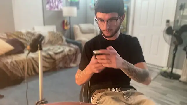 hungkubenski online show from December 2025 07:12:01 AM