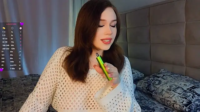 Snapshot of AsteriaHamel chatting on March 2025 01:09:02 PM AsteriaHamel online show from March 2025 01:09:02 PM