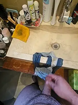 Snapshot of dominemoi4 chatting on October 2025 09:21:02 AM dominemoi4 online show from October 2025 09:21:02 AM