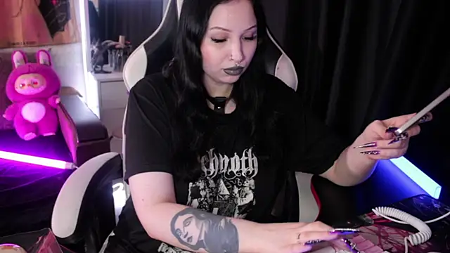 Kitty goth online show from August 2026 08:56:02 PM