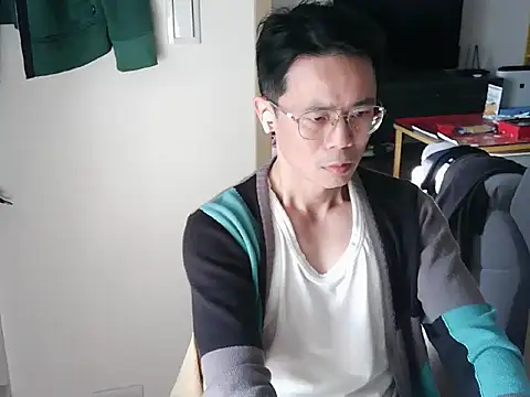 Snapshot of ker1ker chatting on February 2025 01:03:02 AM ker1ker online show from February 2025 01:03:02 AM