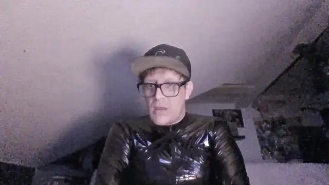 Bigthroaterboy online show from November 2025 09:26:02 PM