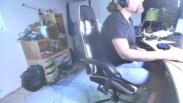 MagnusCockus online show from June 2026 02:23:01 PM