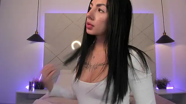 Snapshot of ANTONELLA__ROUSE_ chatting on April 2026 03:15:01 AM ANTONELLA ROUSE online show from April 2026 03:15:01 AM