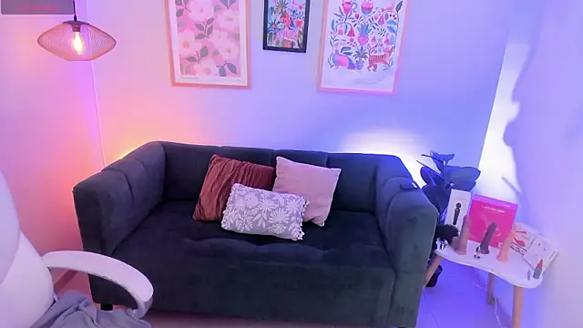 Melissa Koster online show from March 2026 06:43:02 AM