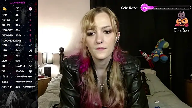 Snapshot of EllieeRose chatting on June 2026 04:49:01 PM EllieeRose online show from June 2026 04:49:01 PM