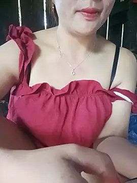 Snapshot of Silylina6969 chatting on June 2026 01:03:01 AM Silylina6969 online show from June 2026 01:03:01 AM