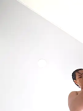 ArtemisGenkai0 online show from April 2026 05:01:02 PM