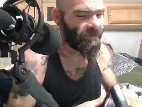 Snapshot of WilldoPita chatting on December 2025 07:05:01 AM WilldoPita online show from December 2025 07:05:01 AM