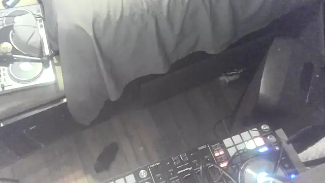 trash4cash online show from April 2026 03:04:02 AM