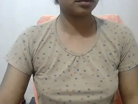 Snapshot of Chitrani- chatting on May 2026 05:21:01 PM Chitrani- online show from May 2026 05:21:01 PM